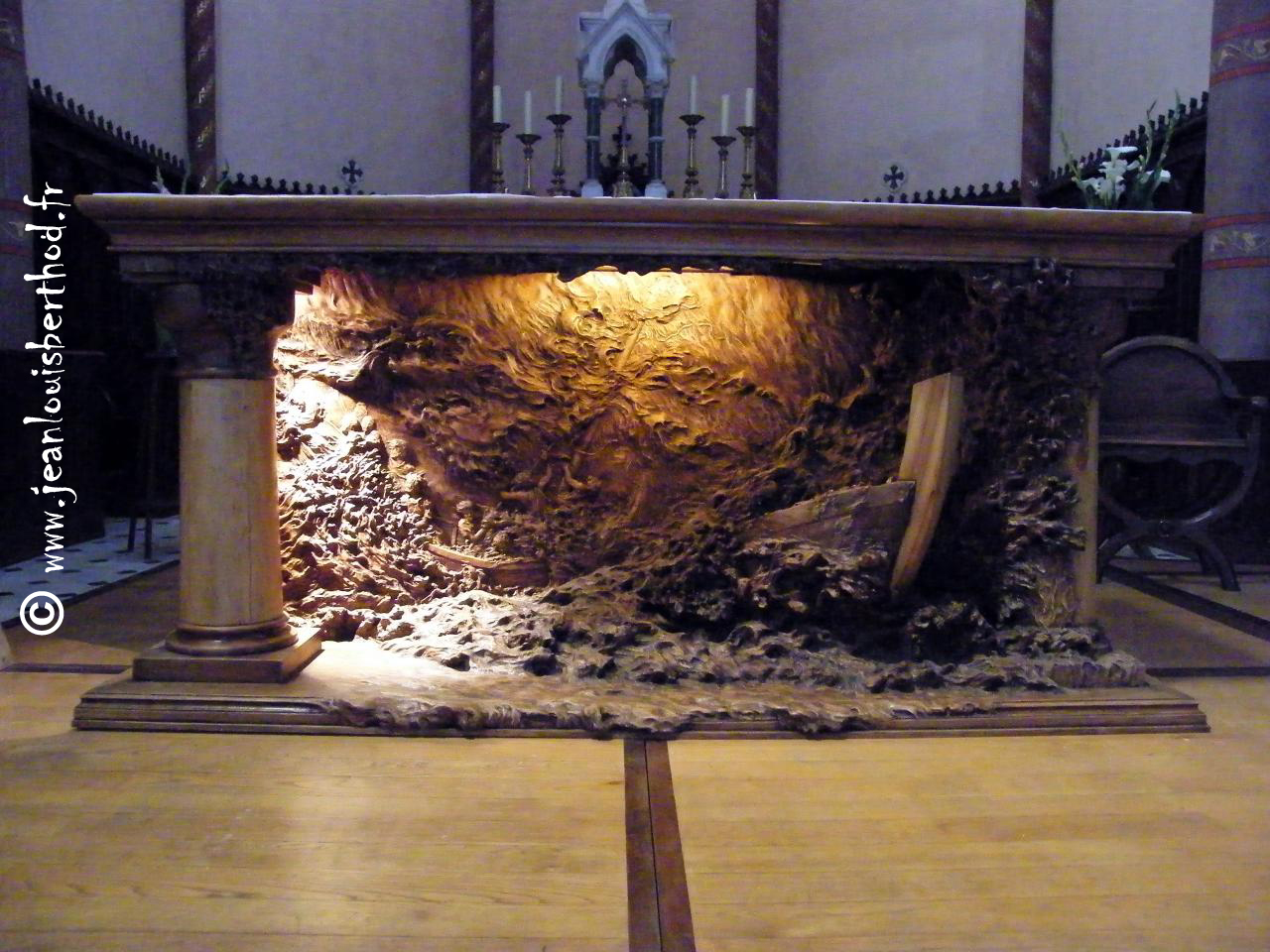 Altar de La Iglesia de Albens 15